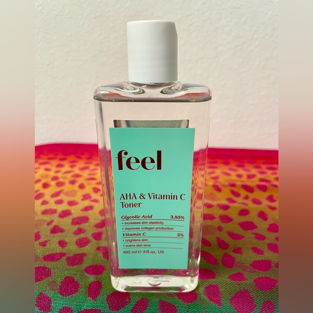 Feel AHA & Vitamin C Toner - Blue